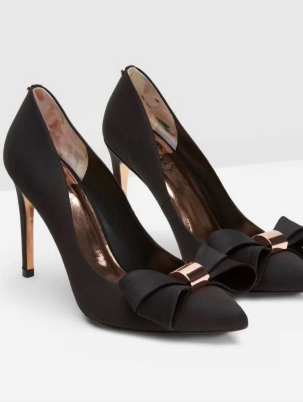 Ted Baker Ichlibi statement bow pumps black satin pointed toe rose gold womens 7